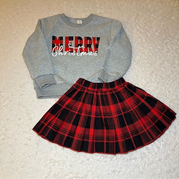 SHEIN Other - Girls Christmas outfit. Sweatshirt with pleated skirt. Never worn